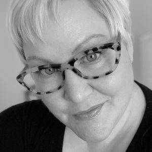 Meet your Posher, Malinda